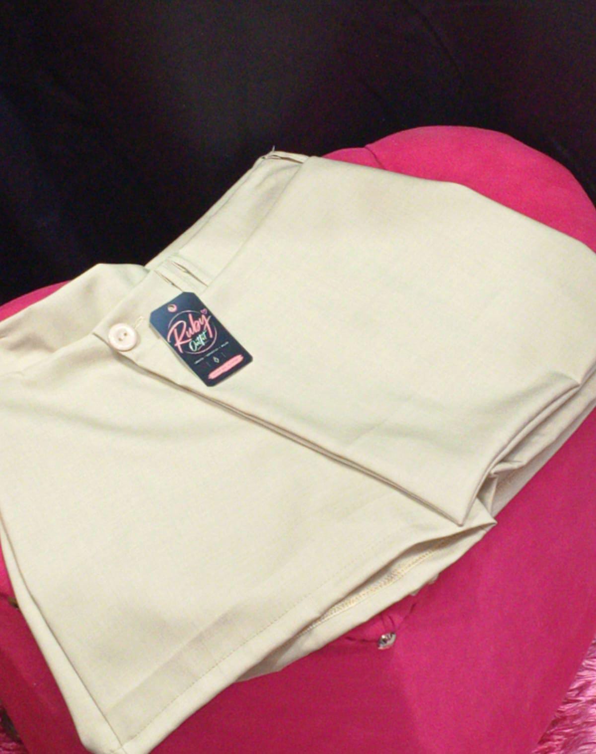 Pantalón - pollera Beige — Ruby Outfit