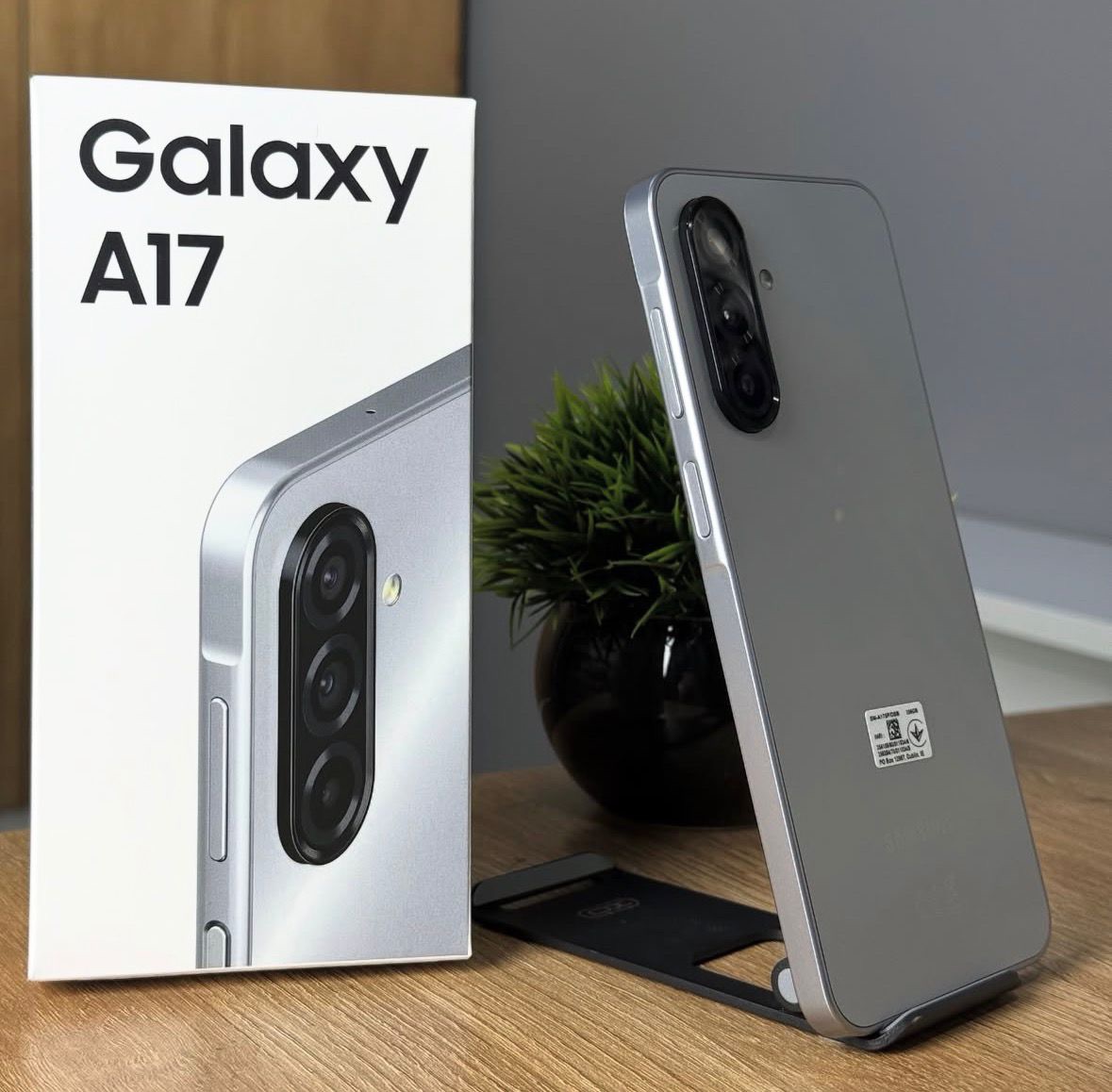 Samsung Galaxy A17